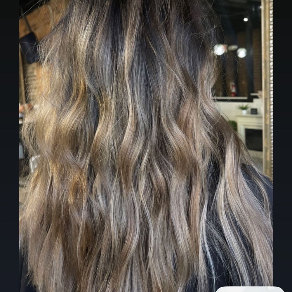 2 wefts of human hair extensions 18”